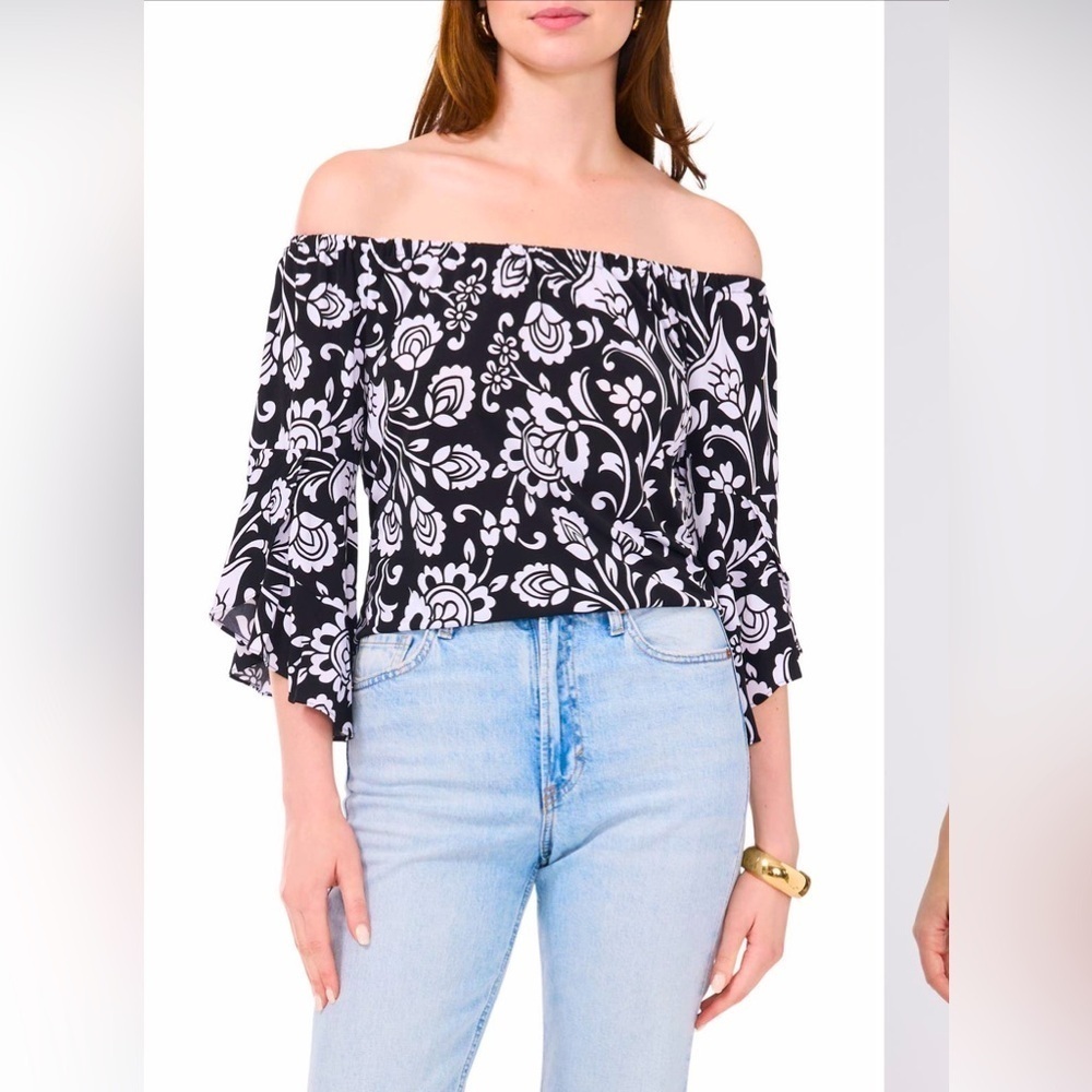 NWT Vince Camuto Rich Black/White Off Shoulder Blouse Women’s Medium